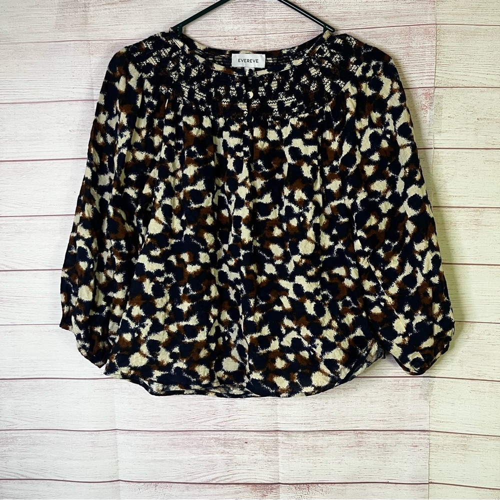 Evereve Blue Cream Pattern Collins Top Size XS